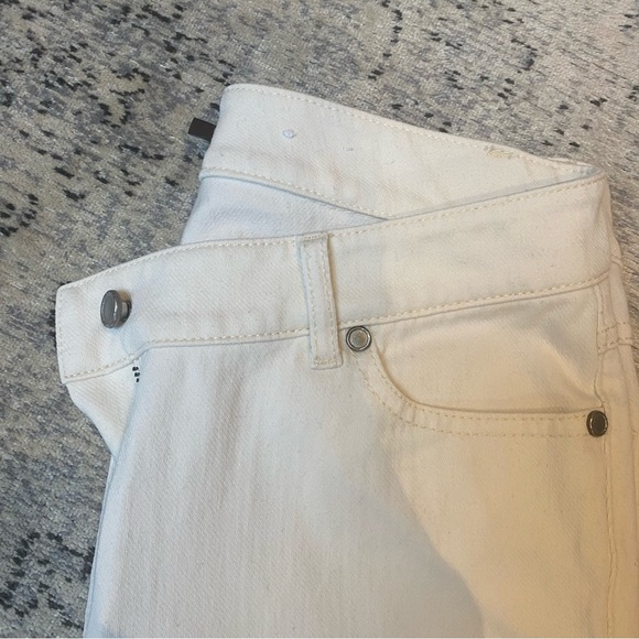J.McLaughlin Ecru Jeans - Picture 8 of 8